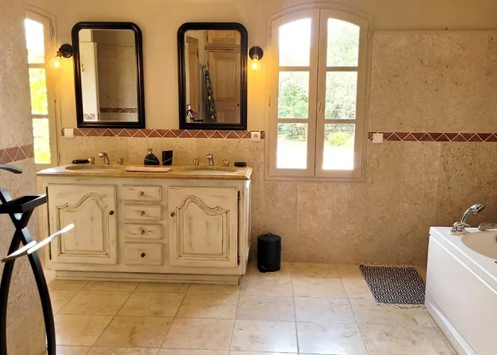 Villa Magnifique Proche Centre D'uzes